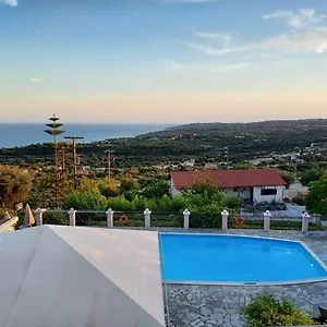 2* Aparthotel Nostos